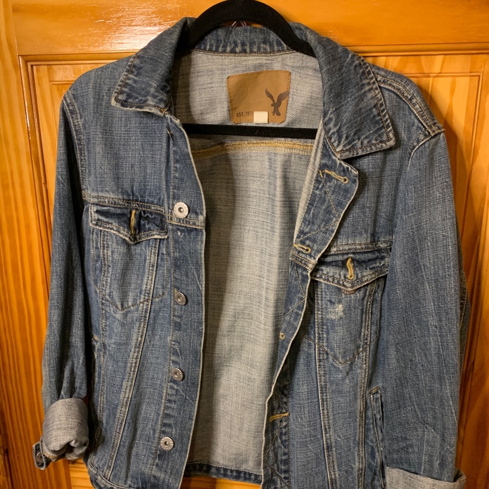 American Eagle light Jean Jacket